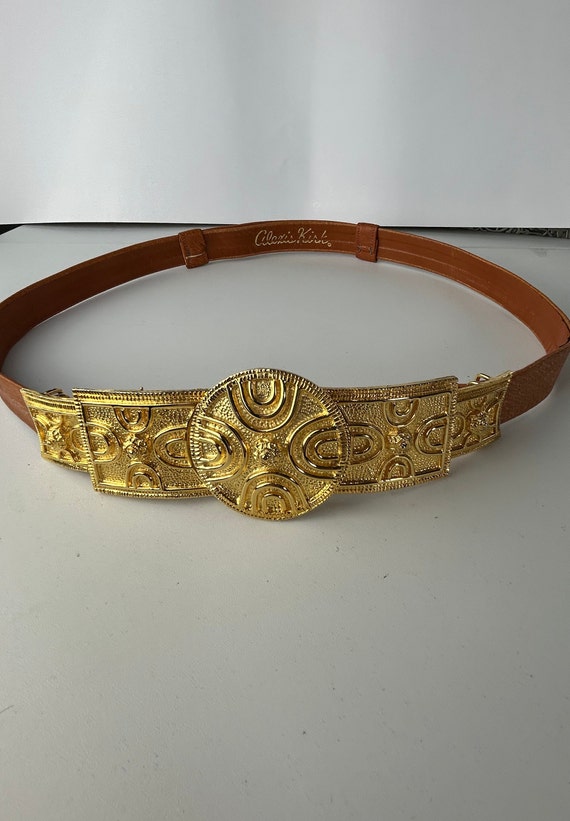 Vintage Alexis Kirk Large Gold Tone Etruscan Style