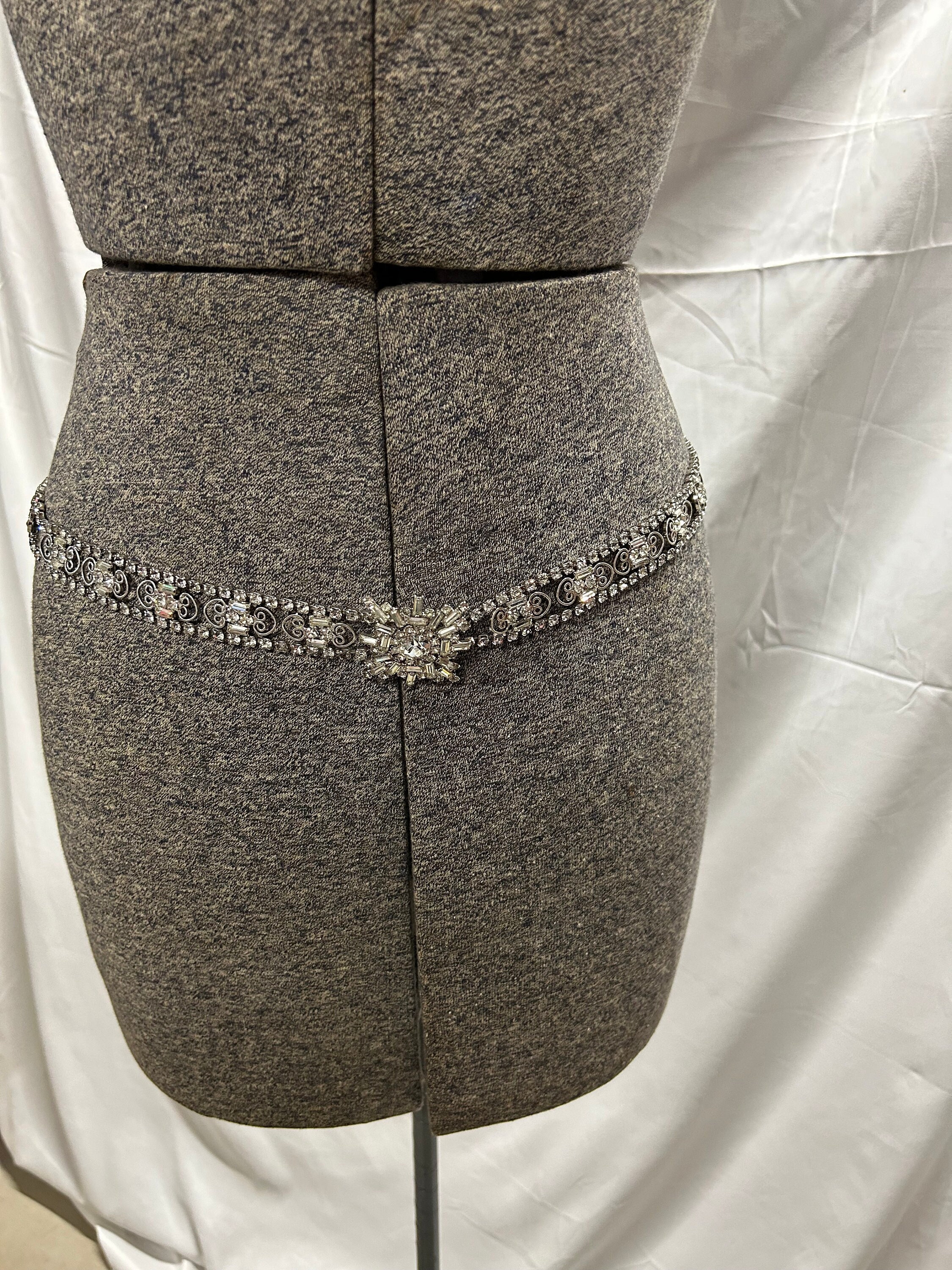 Vintage Juliana D & E Clear Rhinestones in Silver Belt - Etsy display picture 2