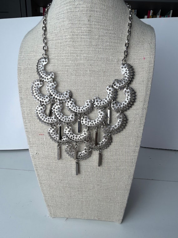 Sarah cov shop silver necklace