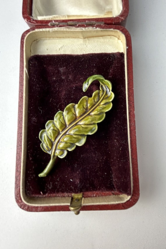 Vintage HAR Green Enamel Leaf Brooch - image 1