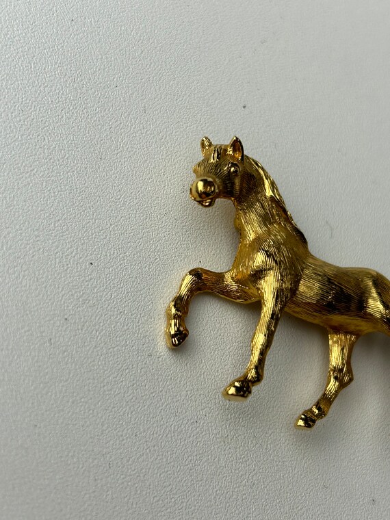 Vintage Napier Gold Tone Horse Brooch - image 4
