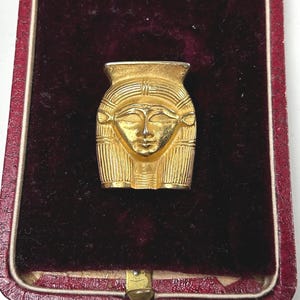 Vintage MMA Metropolitan Museum of Art Hathor Brooch