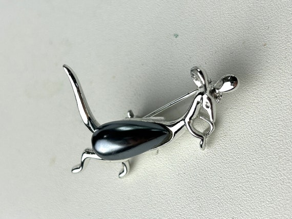 Vintage Silver with Faux Pearl Kangaroo Brooch - image 6