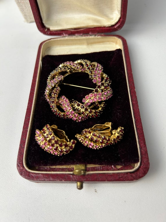 Vintage Red and Pink Twist Matching Brooch and Cl… - image 1