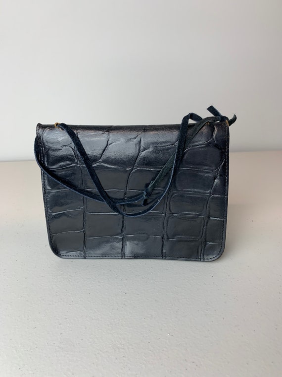 Vintage Mundi Leather Black Textured Handbag - image 3
