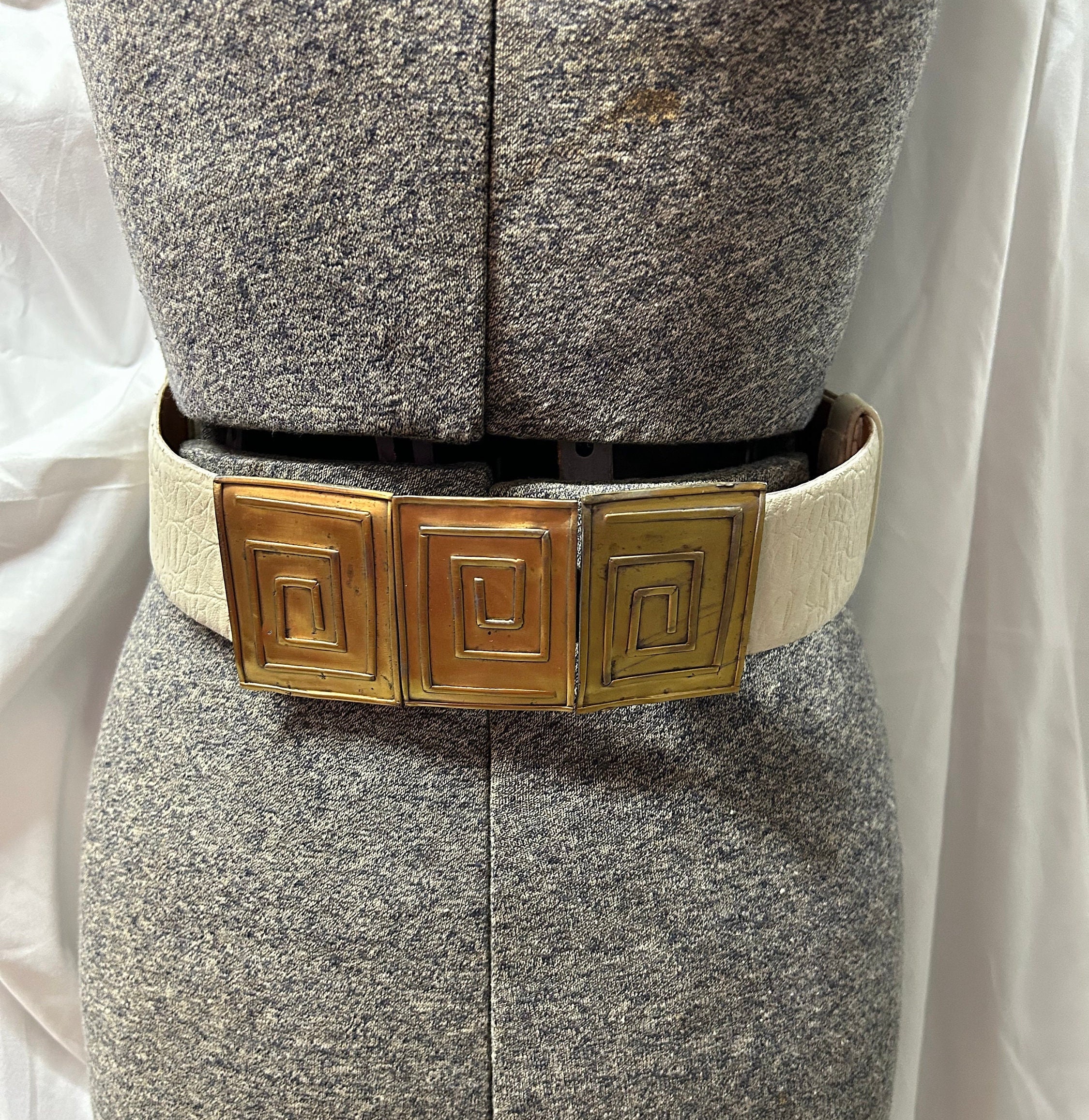 VTG Elaine Coyne Blk Embossed Leather Belt Size S/30inch Elaine Coyne Belt - Etsy main image 2