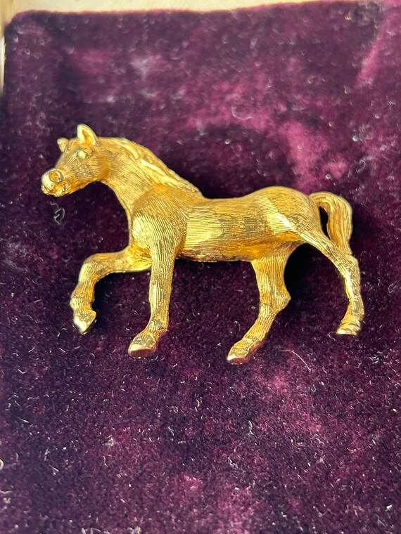 Vintage Napier Gold Tone Horse Brooch - image 2