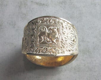 Vintage Accessocraft NYC Etruscan Mythical Beast Hinged Bangle Bracelet