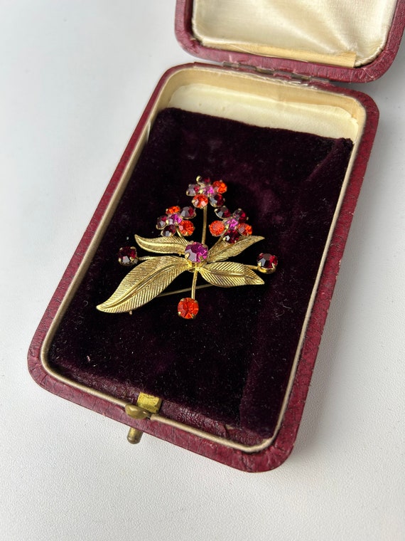 Lovely Vintage Austrian Floral Rhinestone Brooch