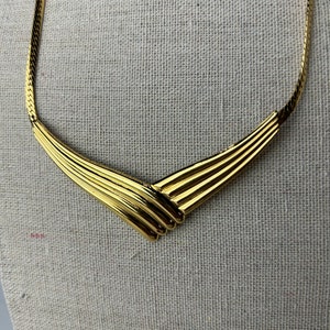 Vintage Gold Twist Style Necklace