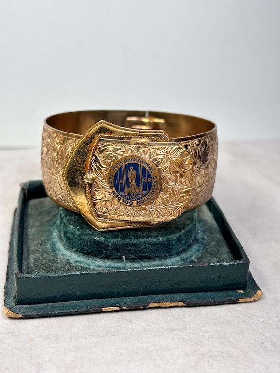 Vintage 1940 Golden Gate International Exposition / World's Fair Buckle Style Bangle
