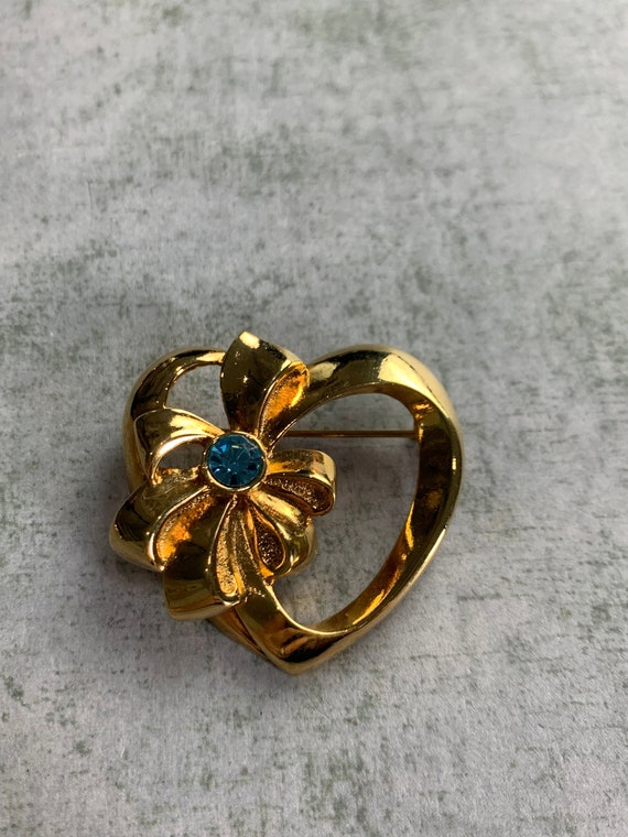 Vintage Avon Gold Tone Heart With Bow Brooch - image 1