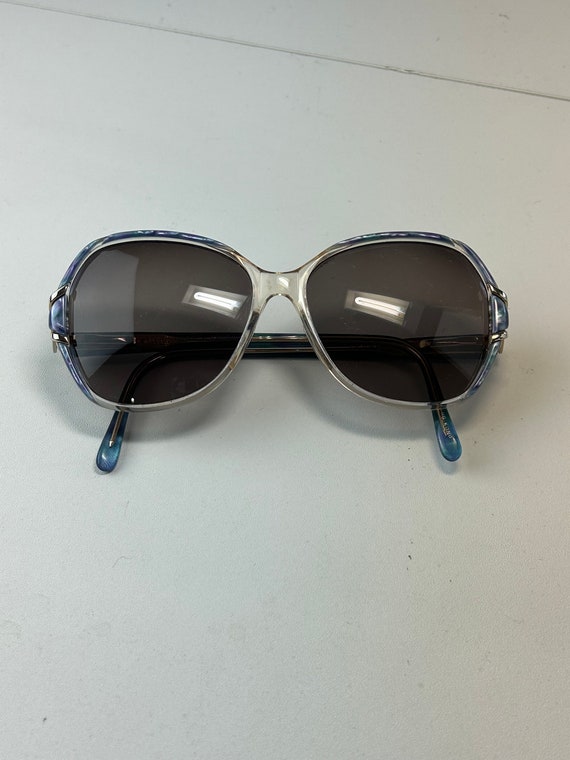 Vintage Elizabeth Arden Blue Sunglasses