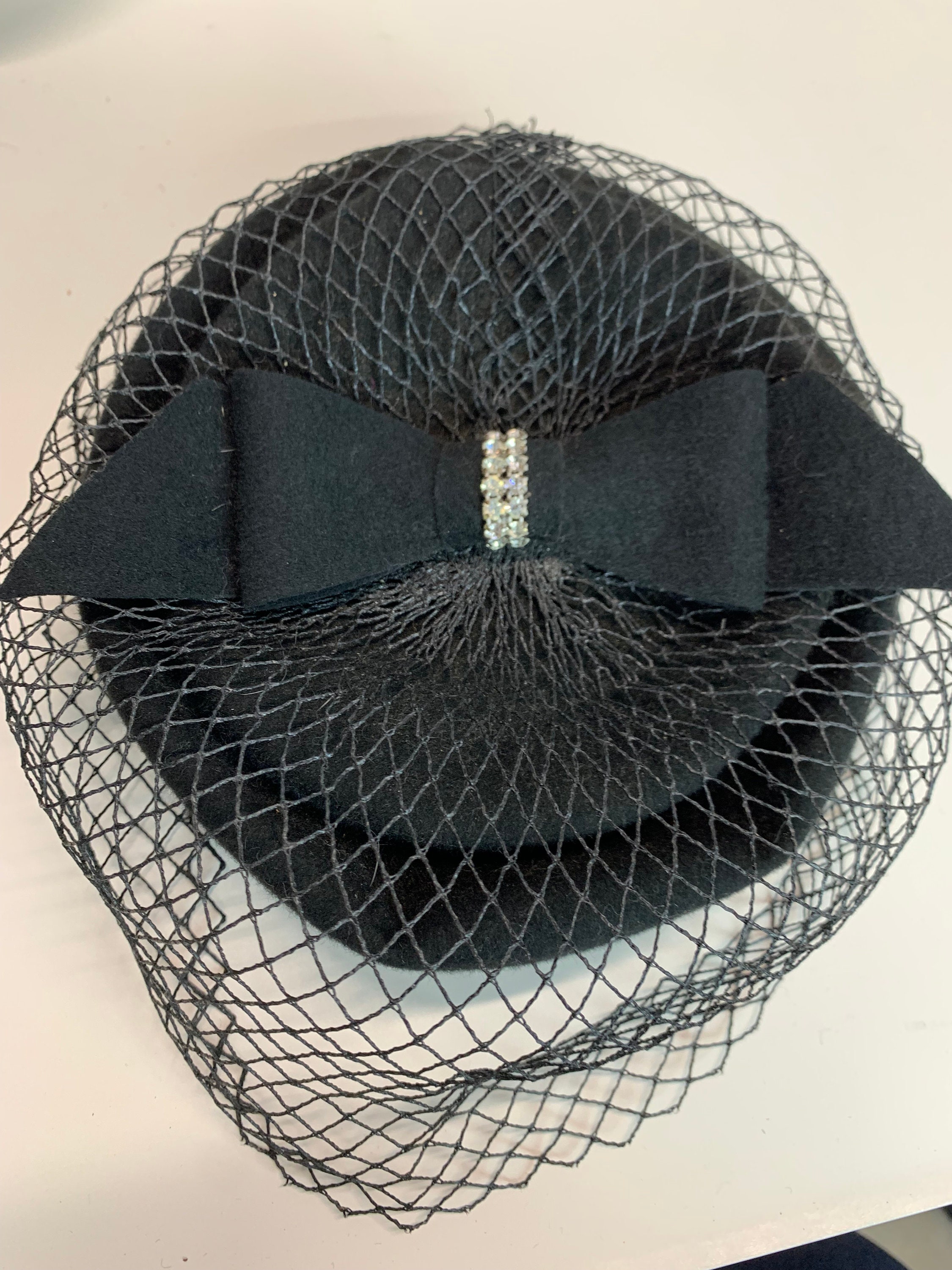 Henry pollak New York black felted wool mid century veil flapper hat fedora Pillbox 100% Wool Vintage Hats for Women for sale | eBay main image 2