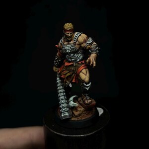 Gladiator / Warrior / Fighter / Miniature / Dungeons and Dragons / DnD / Figure