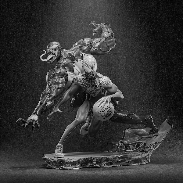 Spider-man and Venom Basketball Resin Model