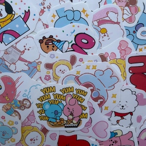 May include: A rustic wooden sign with the text "Welcome to our porch" in white lettering. The sign features a distressed finish and a simple, inviting design, perfect for outdoor decor.