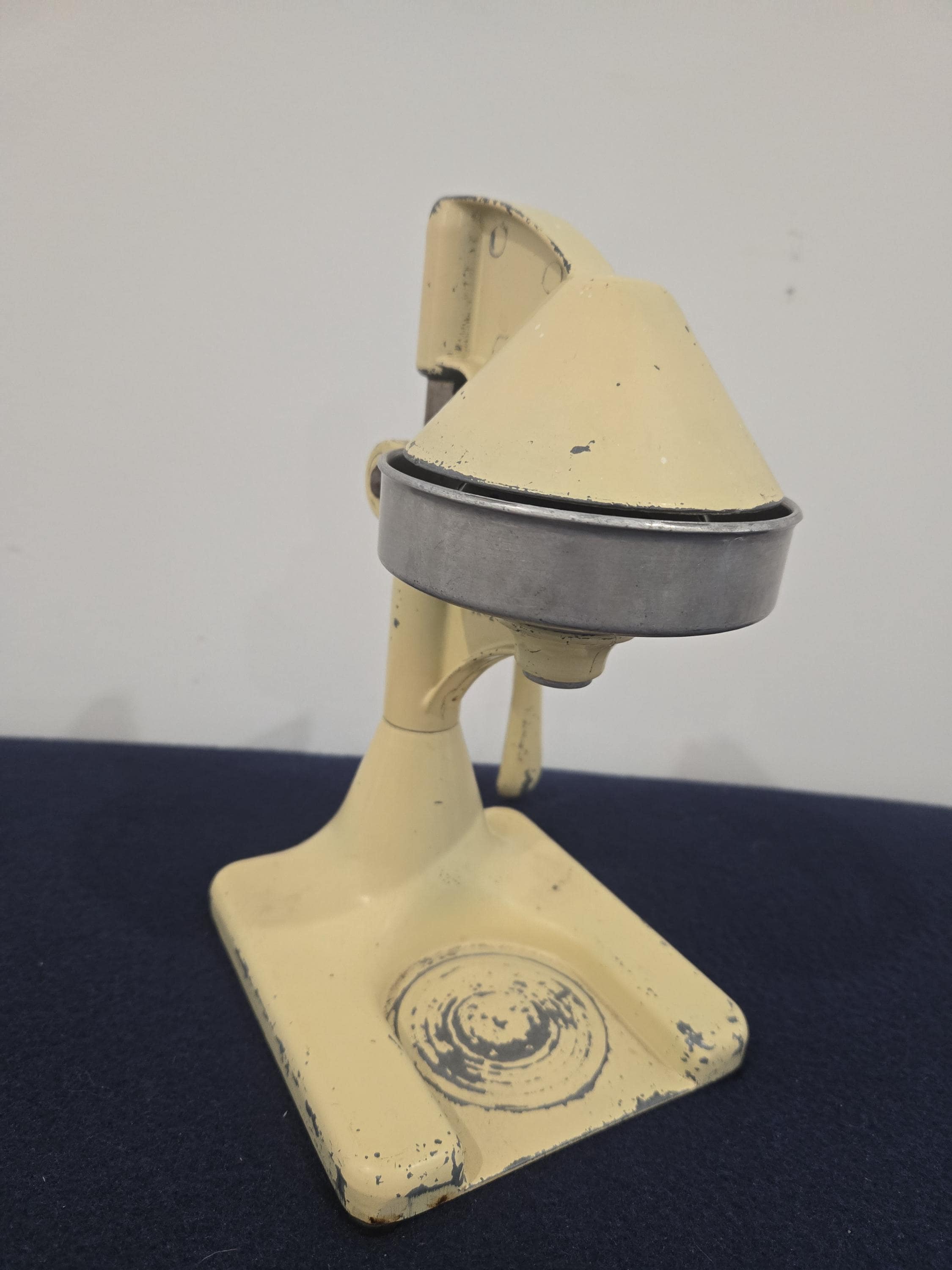 Vintage Heavy Metal Orange Lemon Juicer Still Works!! Ireland