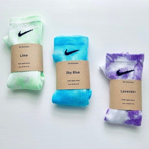 Nike Socks! Nike Tie Dye, Tie Dye Nike Socks, Dri-Fit Nike, Nike, Nike Swoosh, Dyed Nike Socks, Nike Colors, Nike Socks, Nike Lover