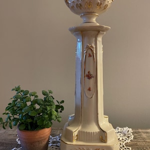 Vintage Porcelain 16” Lamp Cottage Shabby Chic Rose design