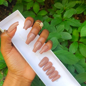 Naked- Press on nails