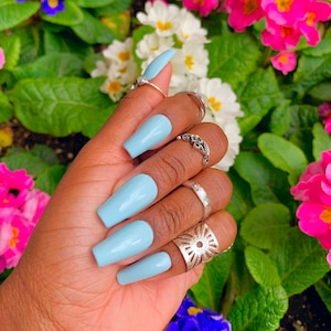 Baby Blues- press-on nails