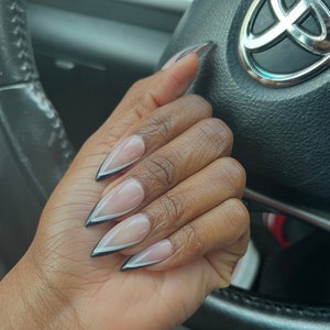 Linear French - press-on nails