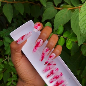 Bloody- Press-on nails