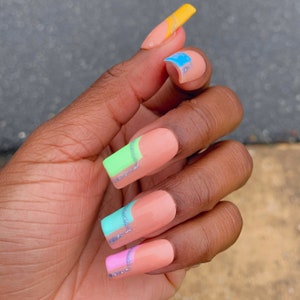 School Girl- press on nails