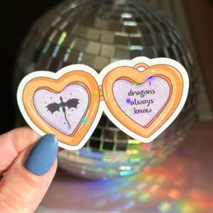 Dragon Locket Sticker | Fourth Wing Stickers | Waterproof Stickers | Xaden | Fantasy Gift for Book Lover | Kindle, e-Reader Sticker