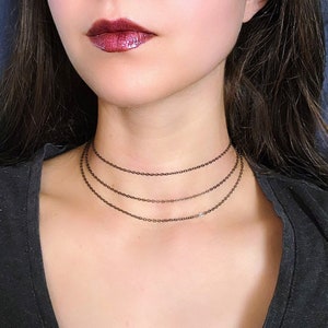 Collar de varias capas, gargantilla gótica de cadena fina negra, delicado collar minimalista, delicada cadena rolo, gargantilla gótica, joyería punk