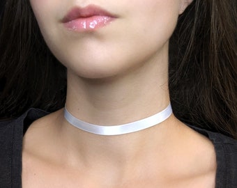 White Satin Choker, Silk White Choker, Simple Bridal Necklace, Thin Ribbon Necklace, Victorian Costume, Pastel Goth Jewelry