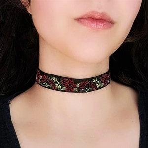 Red Rose Choker, Embroidery Flower Necklace, Gothic Necklace, Floral Victorian Choker, Witchy Goth Clothing