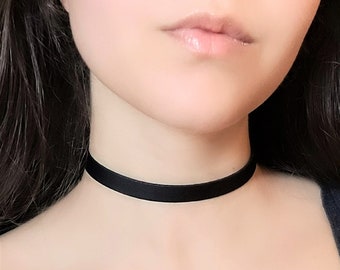 Black Faux Leather Choker with Suede Back, Thin Vegan Leather Necklace, 90s Goth Clothing, Simple Gothic Choker Collar, Emo Punk Jewelry