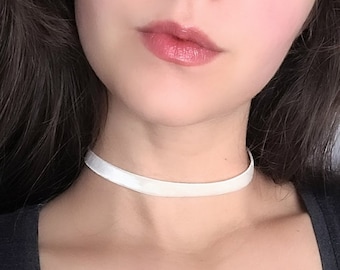 Dainty Ivory Velvet Choker, Off White Necklace, Thin Minimalist Jewelry, Tiny White Ribbon Choker