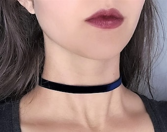 Navy Blue Velvet Choker, Dark Blue Gothic Necklace, 90s Grunge Jewelry, Emo Whimsigoth Jewelry