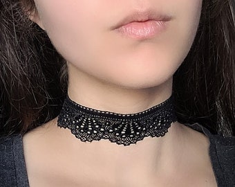 Wide Black Lace Choker, Black Victorian Necklace, Lacy Gothic Jewelry, Steampunk Choker, Witchy Vampire Necklace