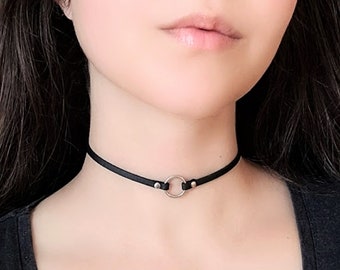 Black O Ring Choker Collar, Thin Faux Leather Choker, Gothic Jewelry, 90s Goth O Ring Necklace, Studded Punk Jewelry