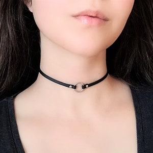 Black O Ring Choker Collar, Thin Faux Leather Choker, Gothic Jewelry, 90s Goth O Ring Necklace, Studded Punk Jewelry