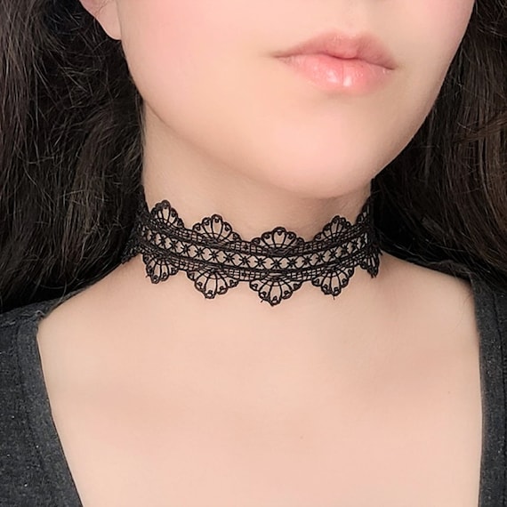 Thin Black Choker Stretchy Scalloped Lace Gothic Necklace Emo Goth Jewelry