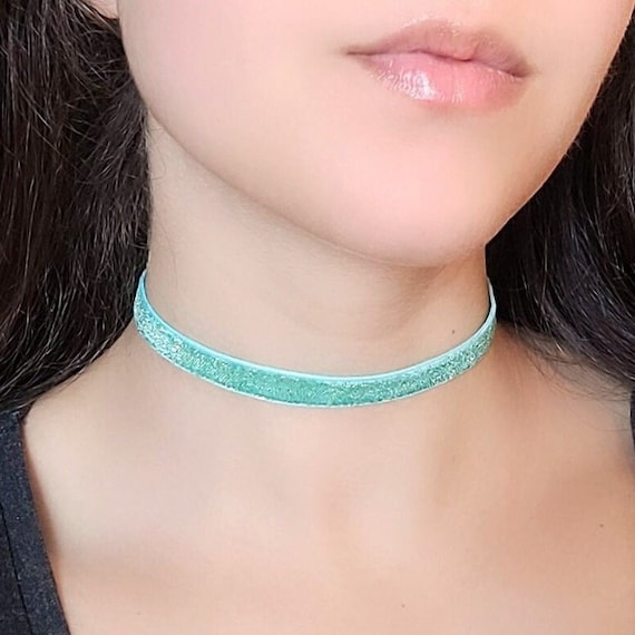 Sparkly choker necklace deals