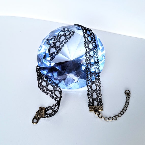 Jens イェンス BLUE GLASS MOTIF CHOKERS 24AW Jens イェンス BLUE GLASS MOTIF CHOKERS 24AW - メルカリ