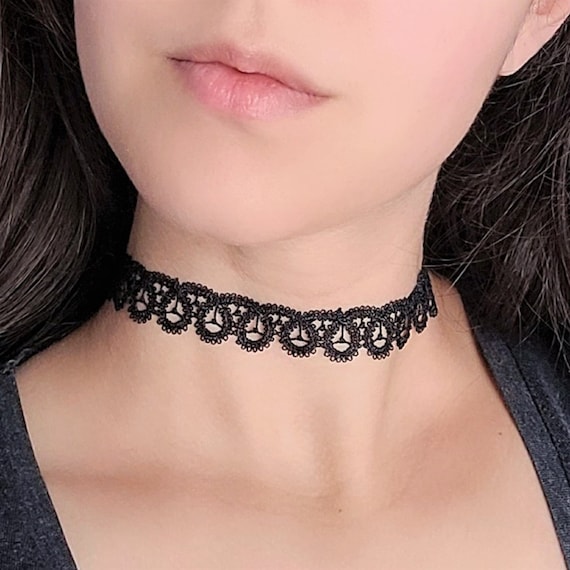 Choker Women Necklace Velvet Lace Up Tattoo Charm Gothic Punk Collar Jewelery UK 