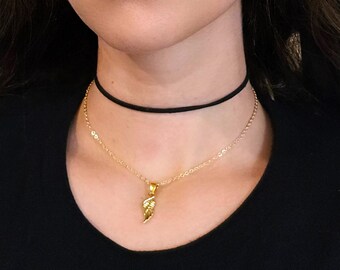 Gold Wing Necklace, Goth Thin Black Choker Layered Necklace, Whimsigoth Charm Necklace, Dainty Chain Choker, Gothic Jewelry