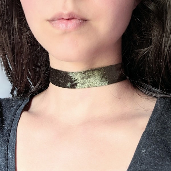 Fairycore Fantasy Green Velvet Choker Necklace, Whimsigoth Jewelry, Adjustable Clasp