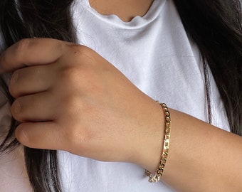 Gold Curb Link Bracelet, Chain Dainty Bracelet, Curb Link Chain, Minimalist Bracelet, Stacking Bracelet Curb Link