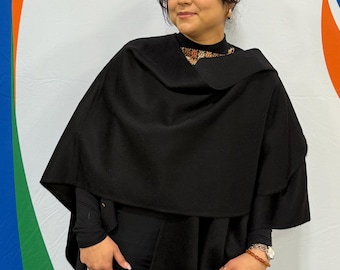 Sephora Cozy Black Peruvian Alpaca  Wrap shawl Cape Poncho Ruana.