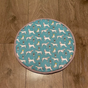 Bicycle Eco friendly Cotton Washable Reusable Aga Hob Lid Mat Pad Round Hob Cover With Straps Duck Egg White Poodles