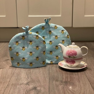 TEA COSY  Teapot Cover for a Cottage Retro Kitchen Blue Yellow Honey Bee Bumble Bee