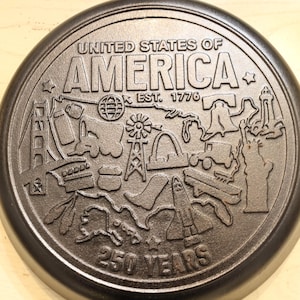Padella in ghisa Lodge America 250 Years da 12 pollici, edizione limitata, prodotta negli Stati Uniti, nuova di zecca.